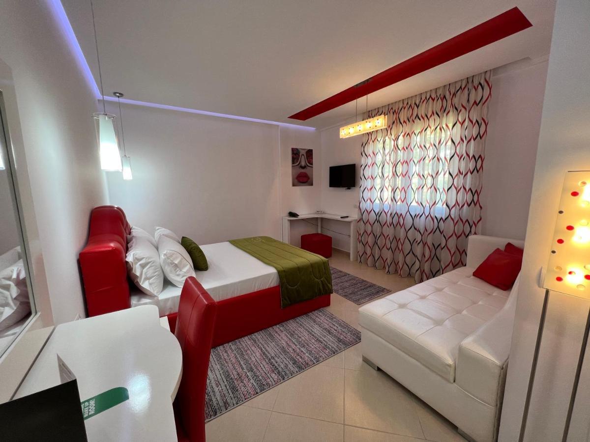 Cc Hotel & Residence Vlore Exterior photo
